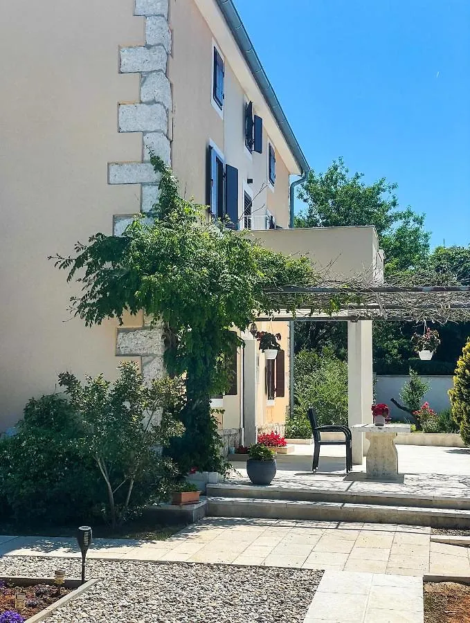 Apartments Borghetto Vinkuran 0*,  Croazia