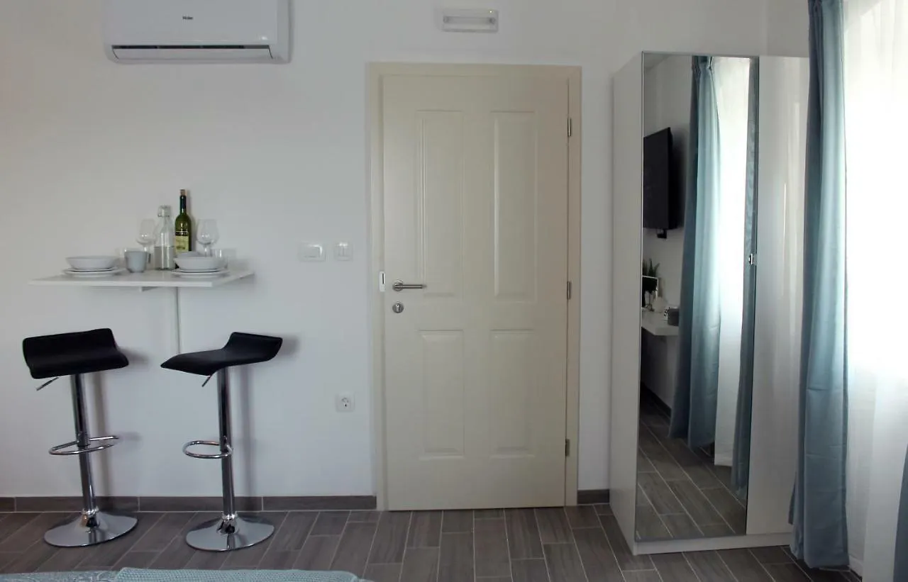 Apartments Borghetto Vinkuran